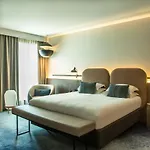 호텔 Crowne Plaza - - Grand Arenas By Ihg