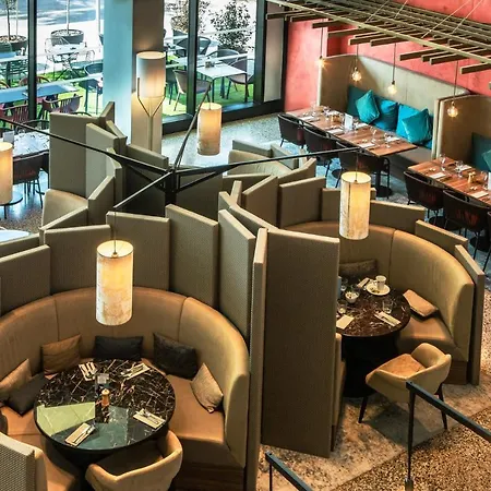 Crowne Plaza - - Grand Arenas By Ihg Отель Ницца