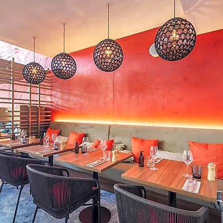 Hotel Crowne Plaza - - Grand Arenas By Ihg 4*