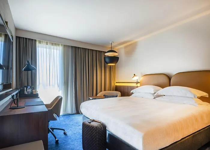 Crowne Plaza - - Grand Arenas By Ihg 호텔